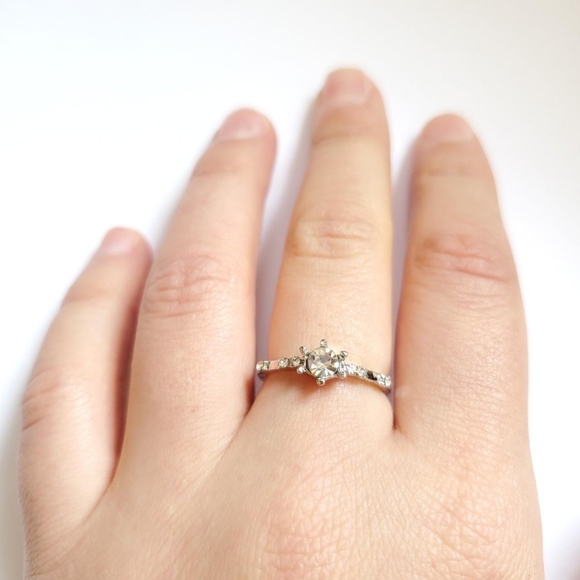 NWOT Beautiful Silver CZ Rhinestone Ring, sz 6 - Picture 2 of 14